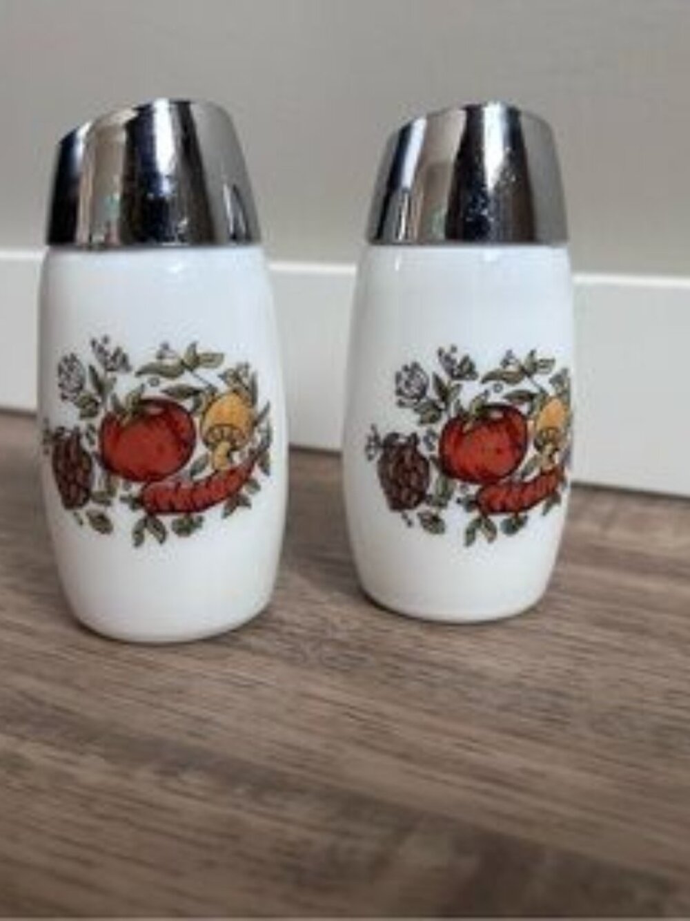 Vintage 1970’s Van Pak Spice of Life salt and pepper shaker white milk glass